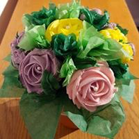 Hayley's Cupcakes in Henley on Thames Mother's Day cake