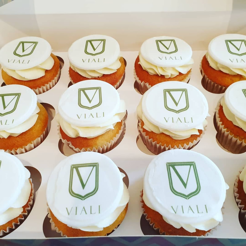 Hayley's Cupcakes in Henley on Thames Company Logo Viali
